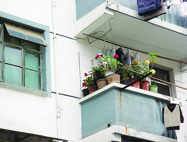 image004.png